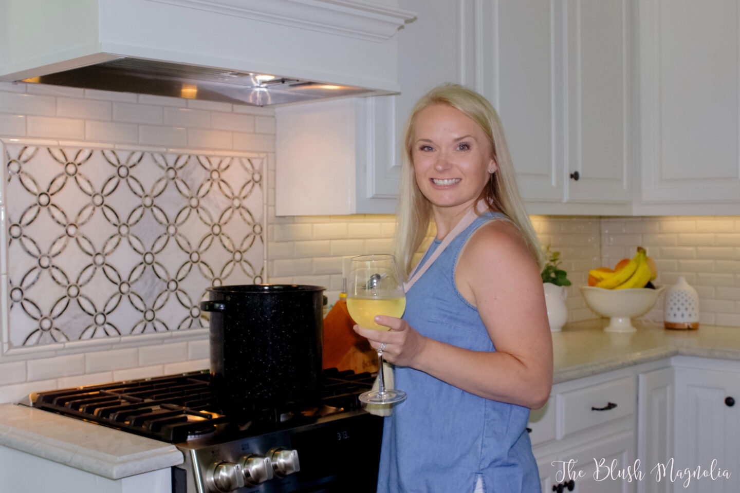 southern blogger how to host a shrimp boil summer entertaining 